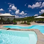Stunning With Pool, Jacuzzi&wonderful View * Apecchio