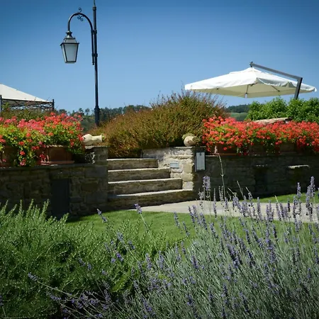 Stunning With Pool, Jacuzzi&wonderful View Villa Apecchio
