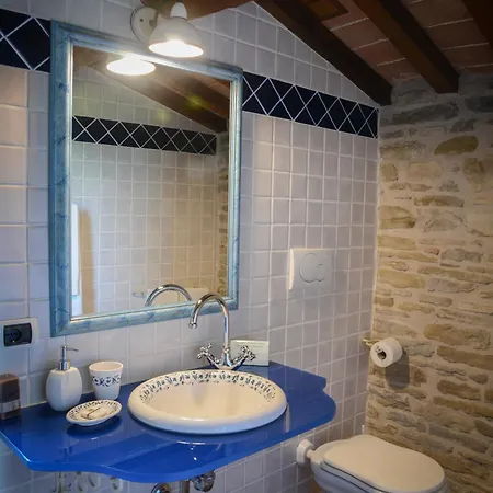 Stunning With Pool, Jacuzzi And Wonderful View Вилла Apecchio