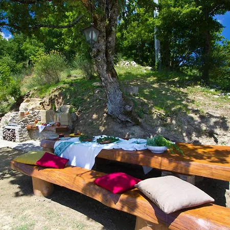 Stunning With Pool, Jacuzzi And Wonderful View Вилла Apecchio