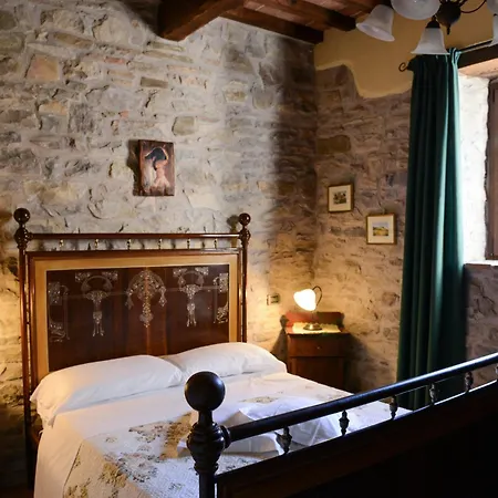 Villa Stunning With Pool, Jacuzzi And Wonderful View