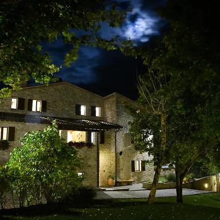 Villa Stunning With Pool, Jacuzzi And Wonderful View