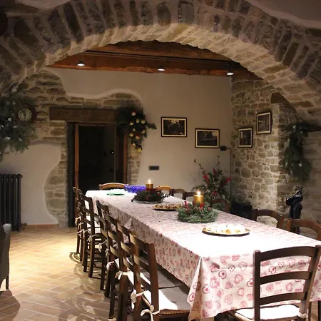 Villa Stunning With Pool, Jacuzzi And Wonderful View Apecchio