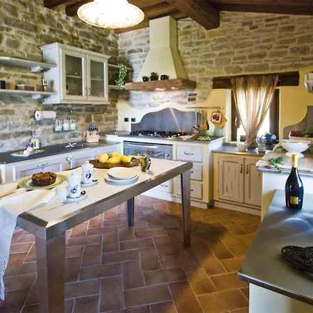 Stunning With Pool, Jacuzzi And Wonderful View * Apecchio