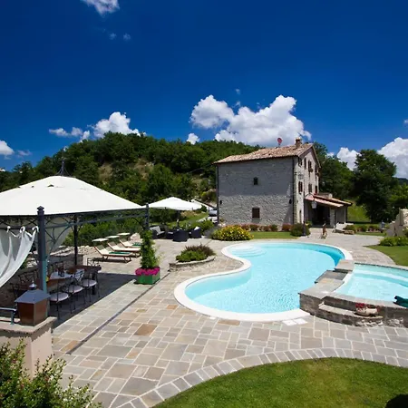 Вилла Stunning With Pool, Jacuzzi And Wonderful View Apecchio